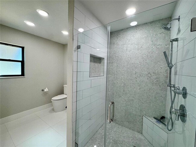 Building Photo - 3705 Torrey Pines Blvd