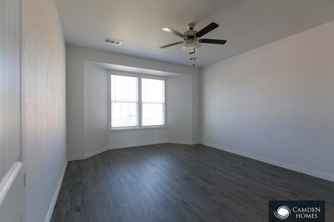 Building Photo - 10014 Spice Ln