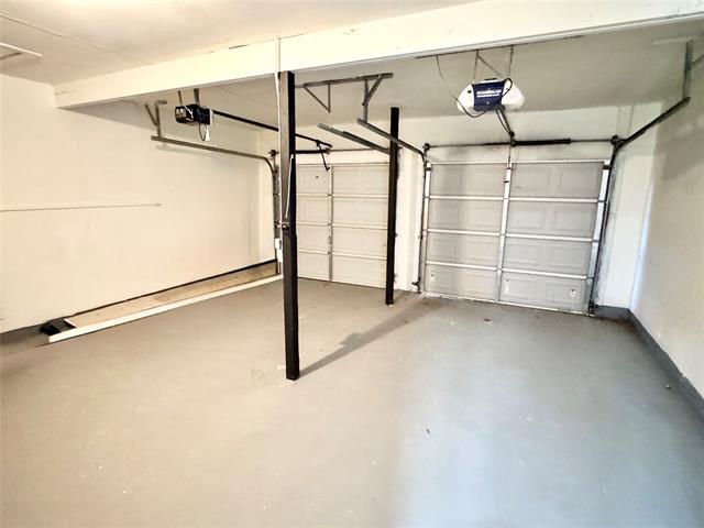 Building Photo - 4955 Odessa Ave