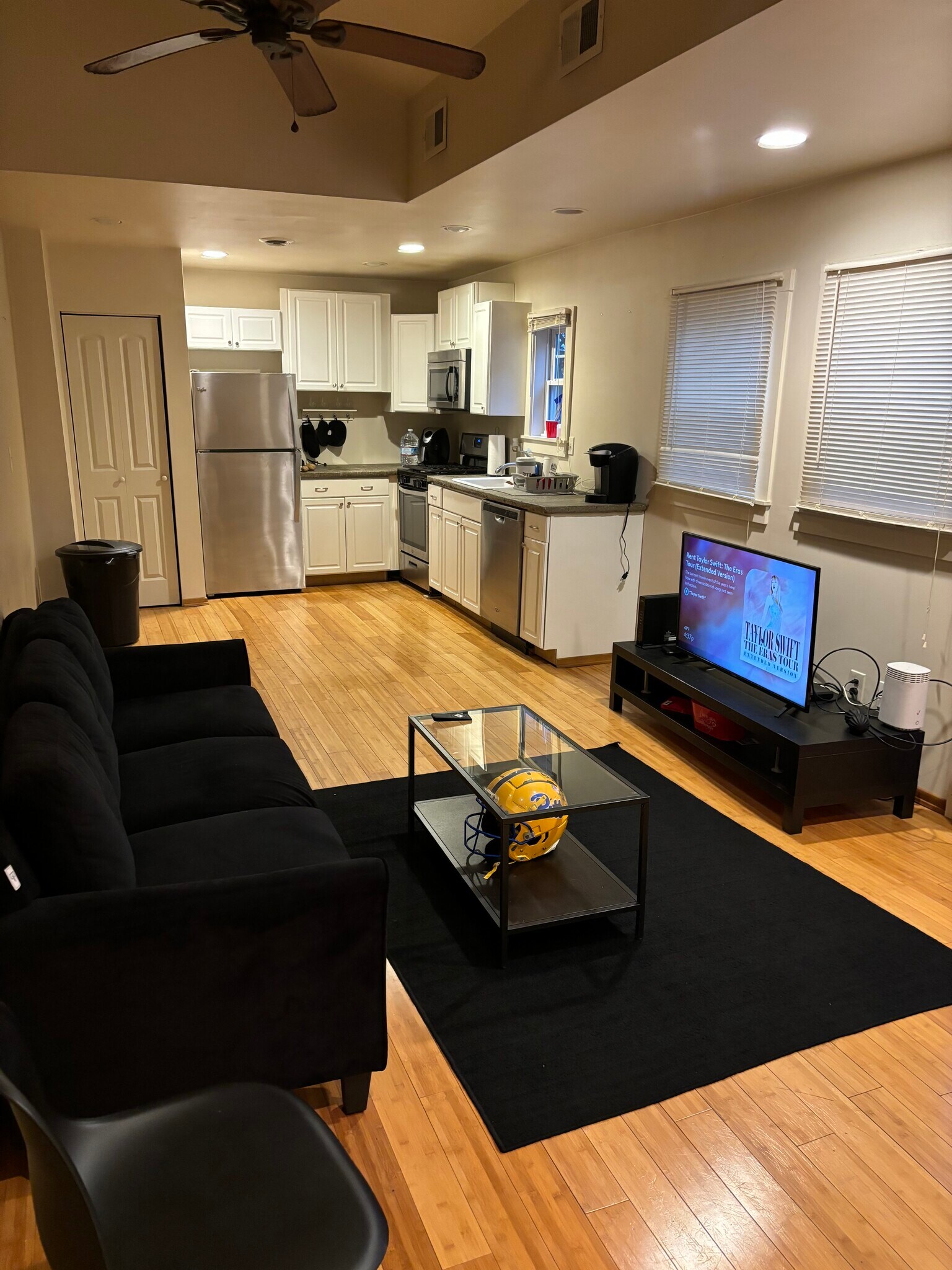 Building Photo - 14 S 14th St