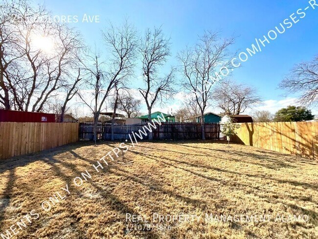 Building Photo - 255 Dolores Ave