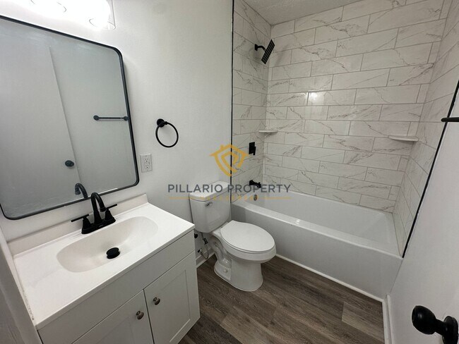 Building Photo - Spacious & Updated 4BR/2BA Home Near Holliday Park — Move-In Ready!