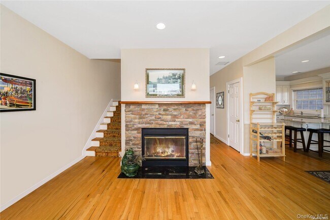 Building Photo - 40 Stirling Cove