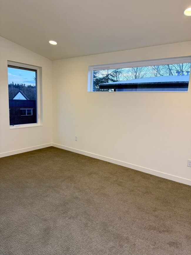 Building Photo - Brand New 3bd Townhome!