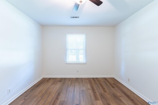 Building Photo - 7513 SW Clubfield Dr