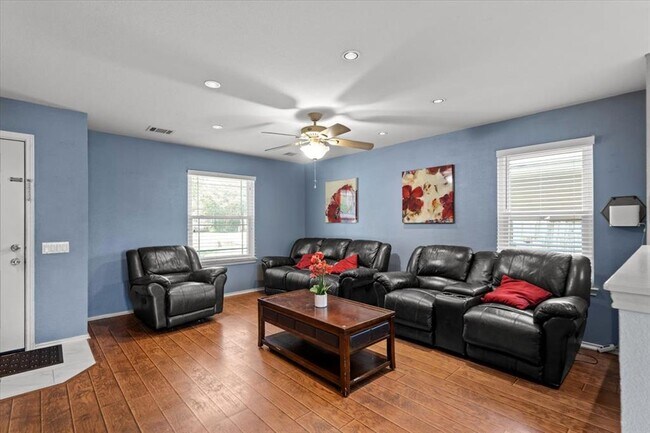 Building Photo - 12421 Briarcreek Loop