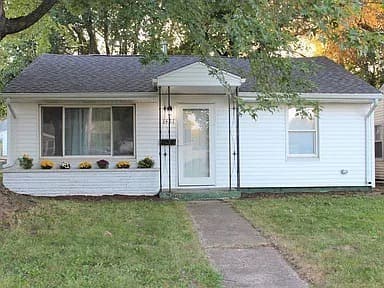 Building Photo - 1421 N Adams St