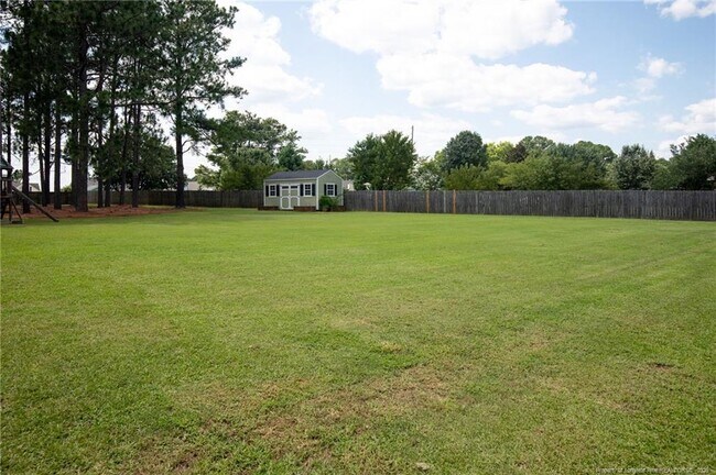 Building Photo - 114 Terrier Way