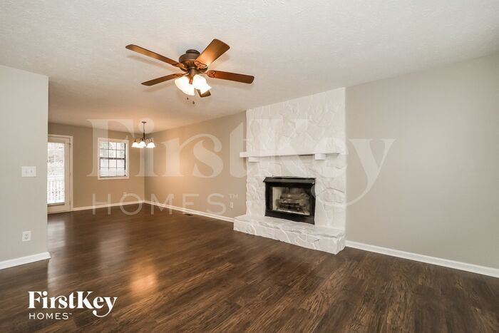 Building Photo - 3980 Willow Ridge Rd