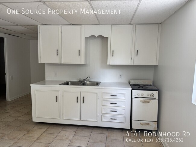 Building Photo - 4141 Robinhood Rd