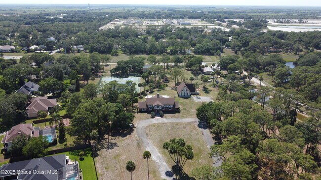 Building Photo - 2440 Brandywine Ln