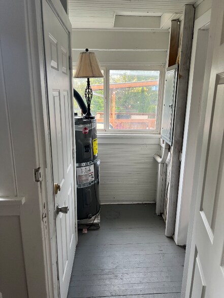 Building Photo - 1316 S 25th St