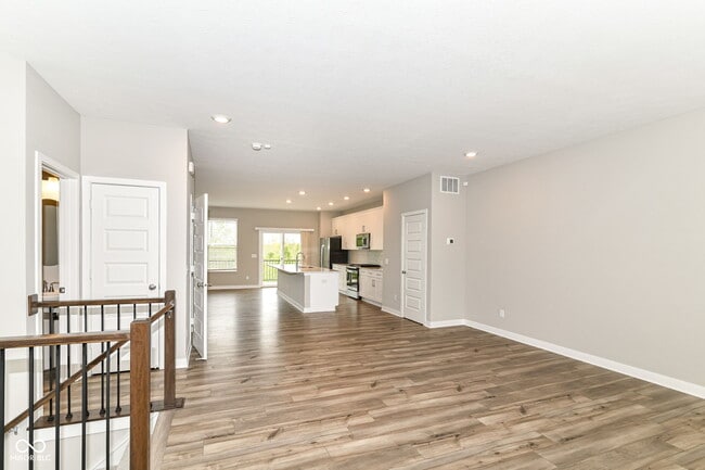 Building Photo - 6872 Sunstone Pl