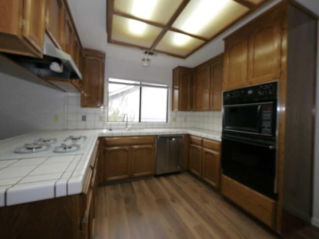 Building Photo - 110 Detert Ln