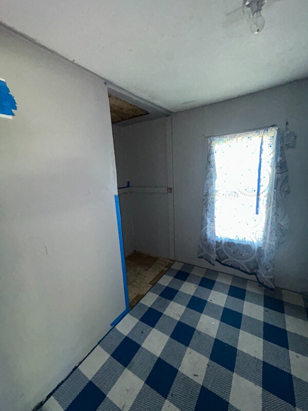 Building Photo - 132 Kinder St