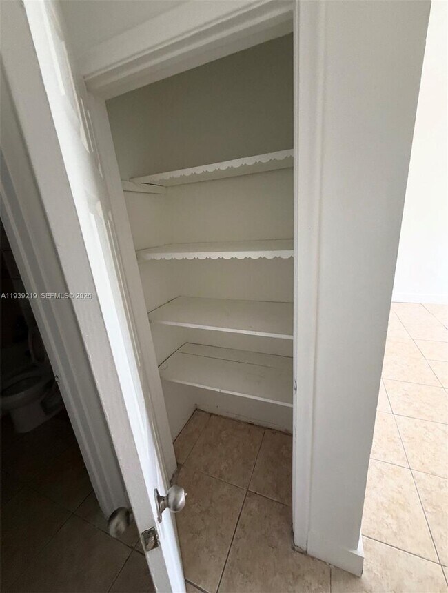 Building Photo - 3970 NW 31st Terrace