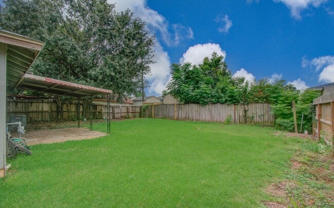 Building Photo - 3626 Songwood St