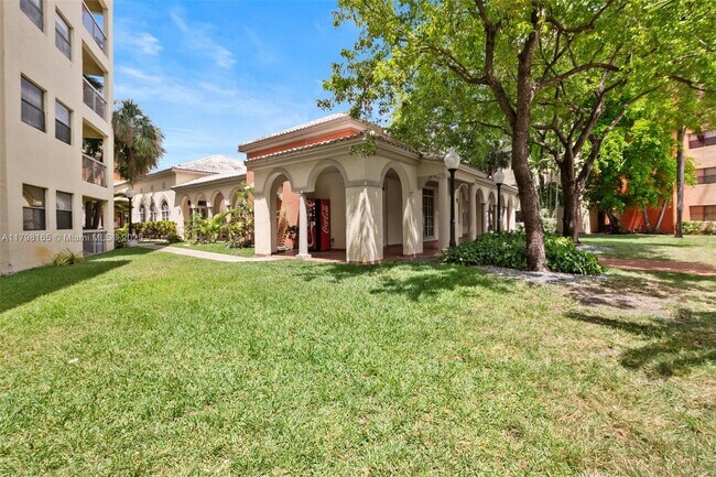 Building Photo - 8373 Lake Dr