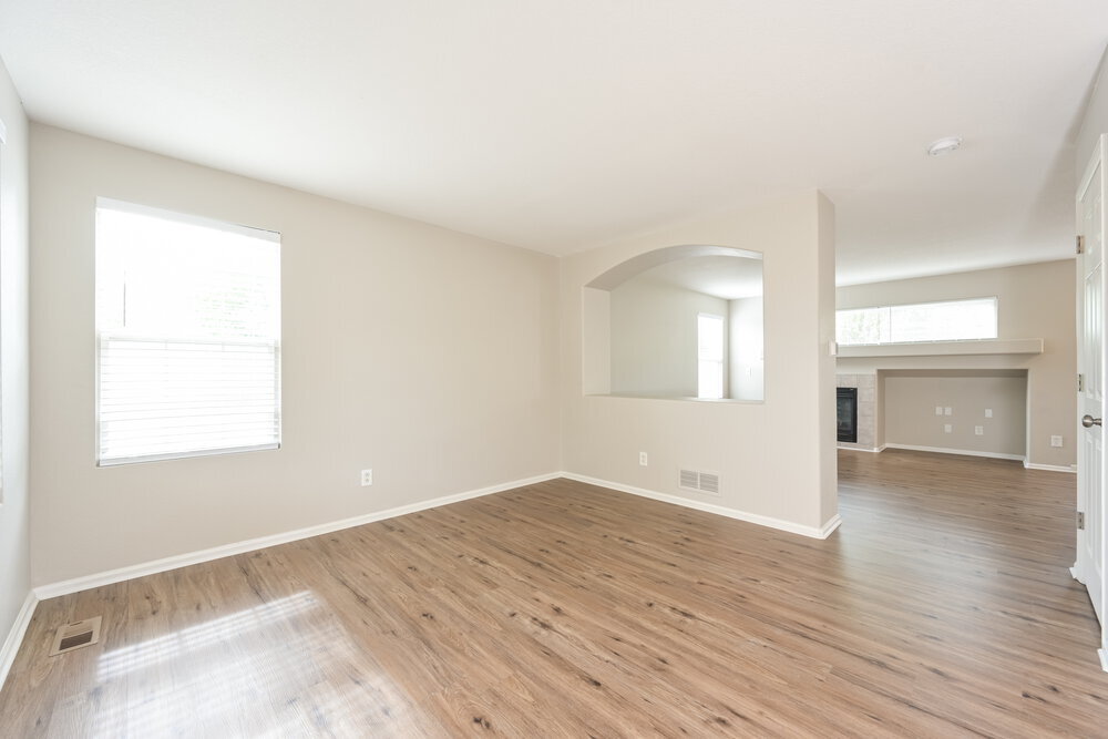 Building Photo - 20194 E Grand Ln