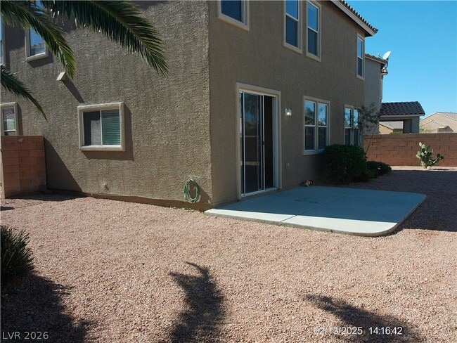 Building Photo - 6644 Pine Siskin Pl