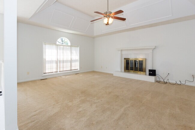 Building Photo - 5485 Forest Falls Dr