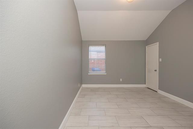 Building Photo - 3129 Kennedy Dr