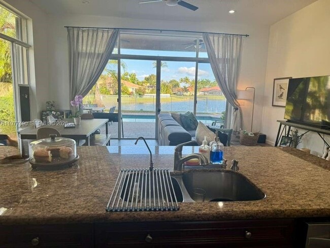 Building Photo - 2486 Bay Isle Dr