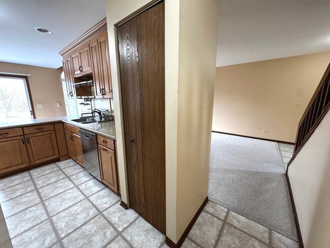 Building Photo - 165 Winchester Dr