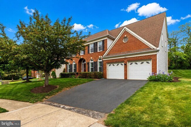 Building Photo - 5105 Claybank Ln