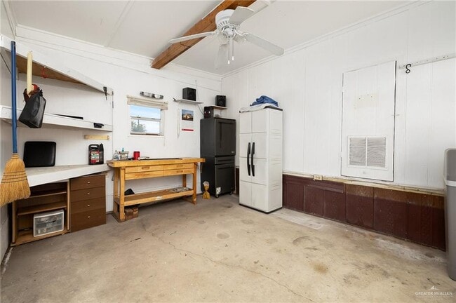 Building Photo - 2900 Spur Dr