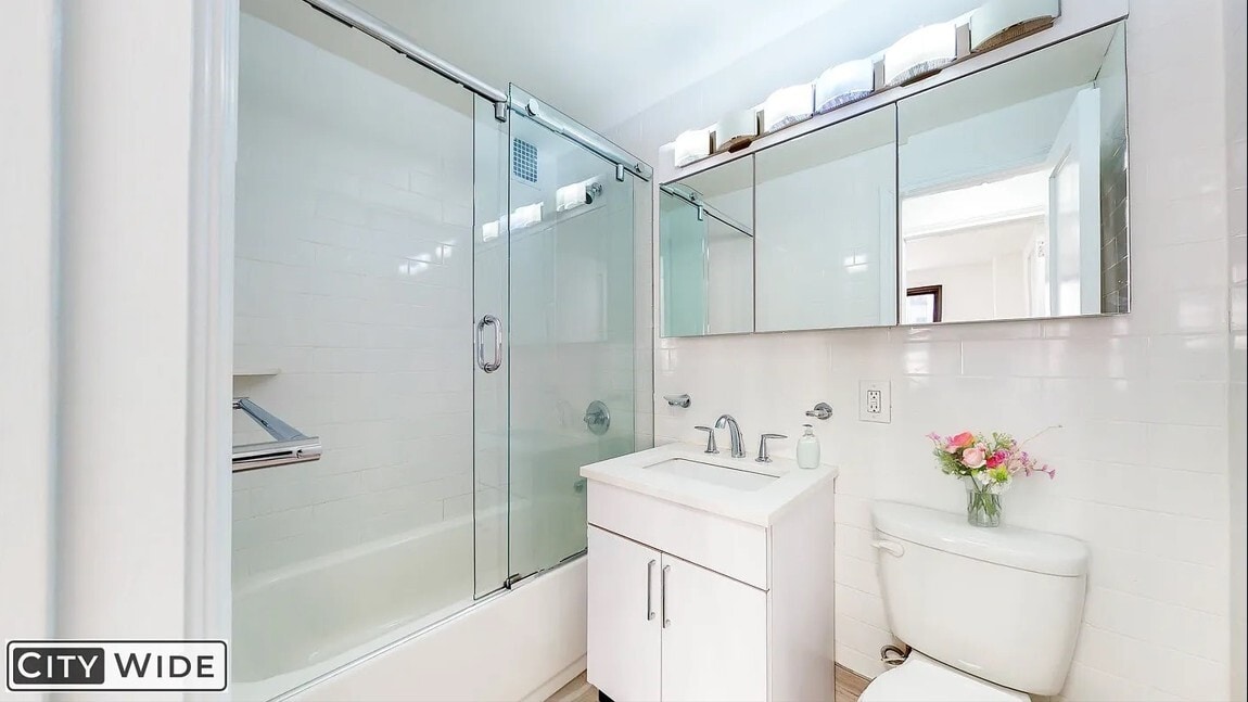 Bathroom - 96 Fifth Ave