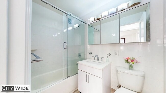 Bathroom - 96 Fifth Ave