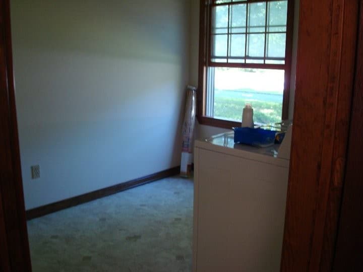 Laundry room - 71 Center Rd