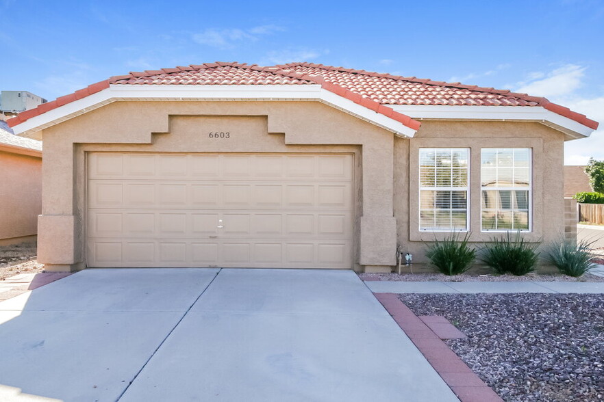 Primary Photo - 6603 E Northridge St