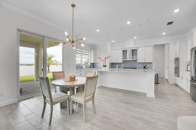 Building Photo - 601 Hookline Cir