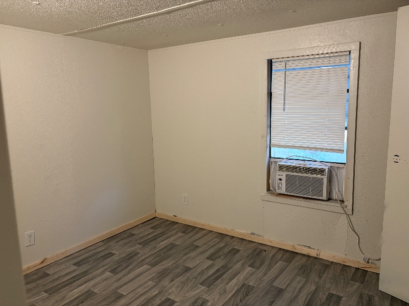 Building Photo - 9640 Gatun St