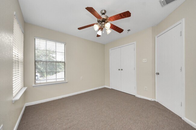 Building Photo - 8127 Tassel Field Ln