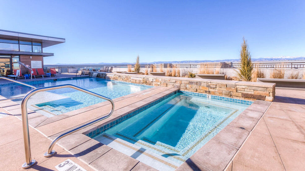 Swimming Pool and Hot Tub - Milehouse