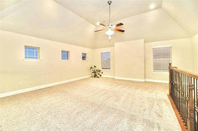 Building Photo - 5705 Petunia Ln