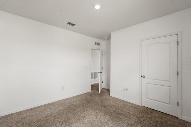 Building Photo - 1711 Setter Ave