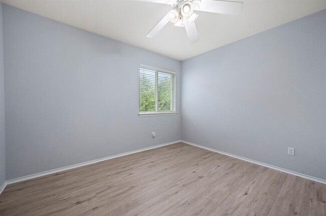 Building Photo - 903 Settlement Cove