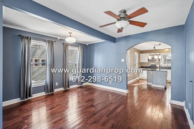 Building Photo - House Near Downtown Stillwater Available Now, Hardwood Floors, Updated Kitchen, Fenced Yard