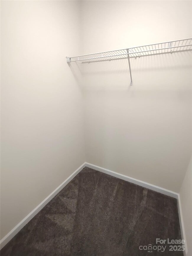 Building Photo - 7135 Thornrose Dr