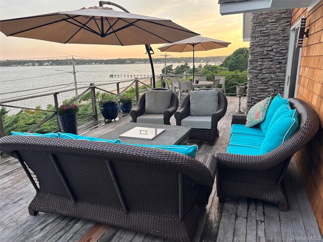 Building Photo - 2 W Hillover Rd