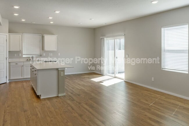 Building Photo - 5813 W Georgetown Ln