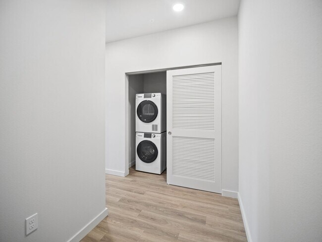 Building Photo - Flats on 4th Apartments