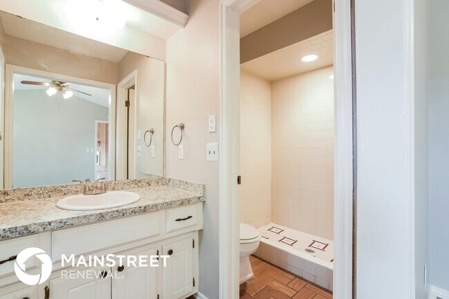 Building Photo - 13300 Marsh Ln