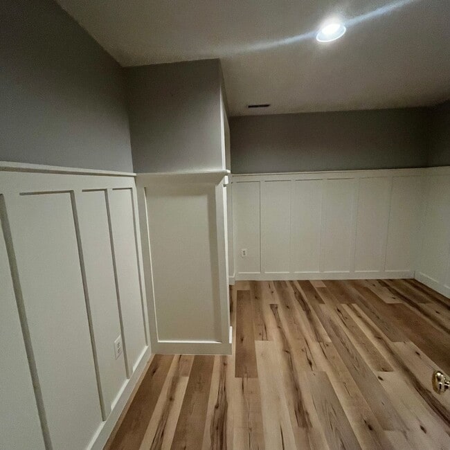 Building Photo - Large 4-bedroom Townhouse Odenton