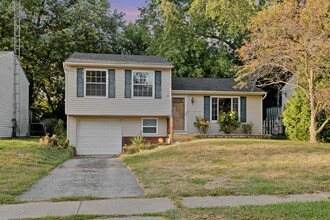 Building Photo - 4638 Vallejo Dr