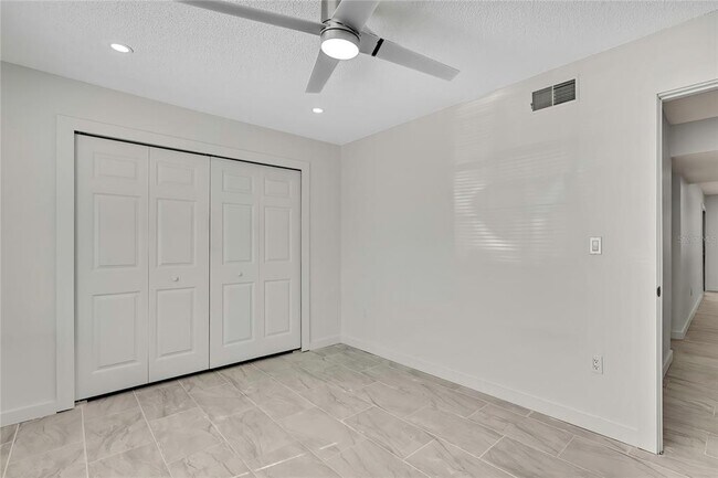 Building Photo - 10986 W Tidewater Cir